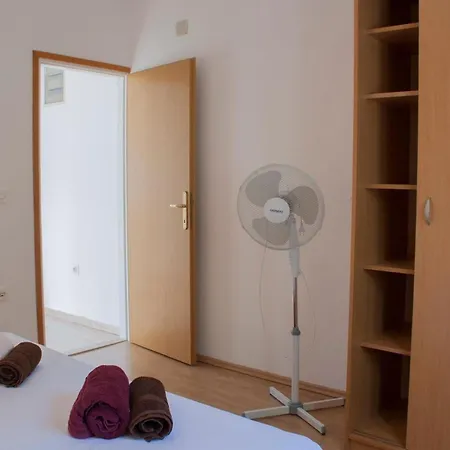 Ferienwohnung Fuer 4 Personen Ca 35 Qm In Lumbarda, Dalmatien Sueddalmatien Lumbarda