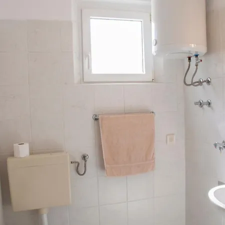 Ferienwohnung Fuer 4 Personen Ca 35 Qm In Lumbarda, Dalmatien Sueddalmatien * Lumbarda
