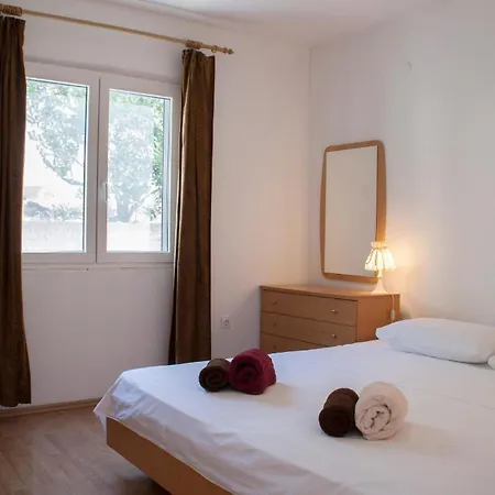 Ferienwohnung Fuer 4 Personen Ca 35 Qm In Lumbarda, Dalmatien Sueddalmatien * Lumbarda